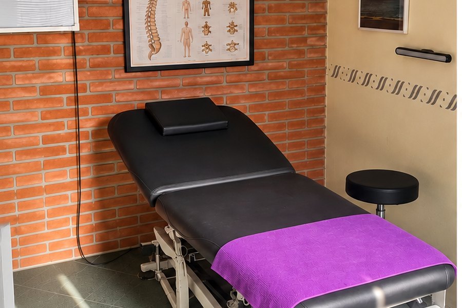La sala di trattamento dello studio di Broni